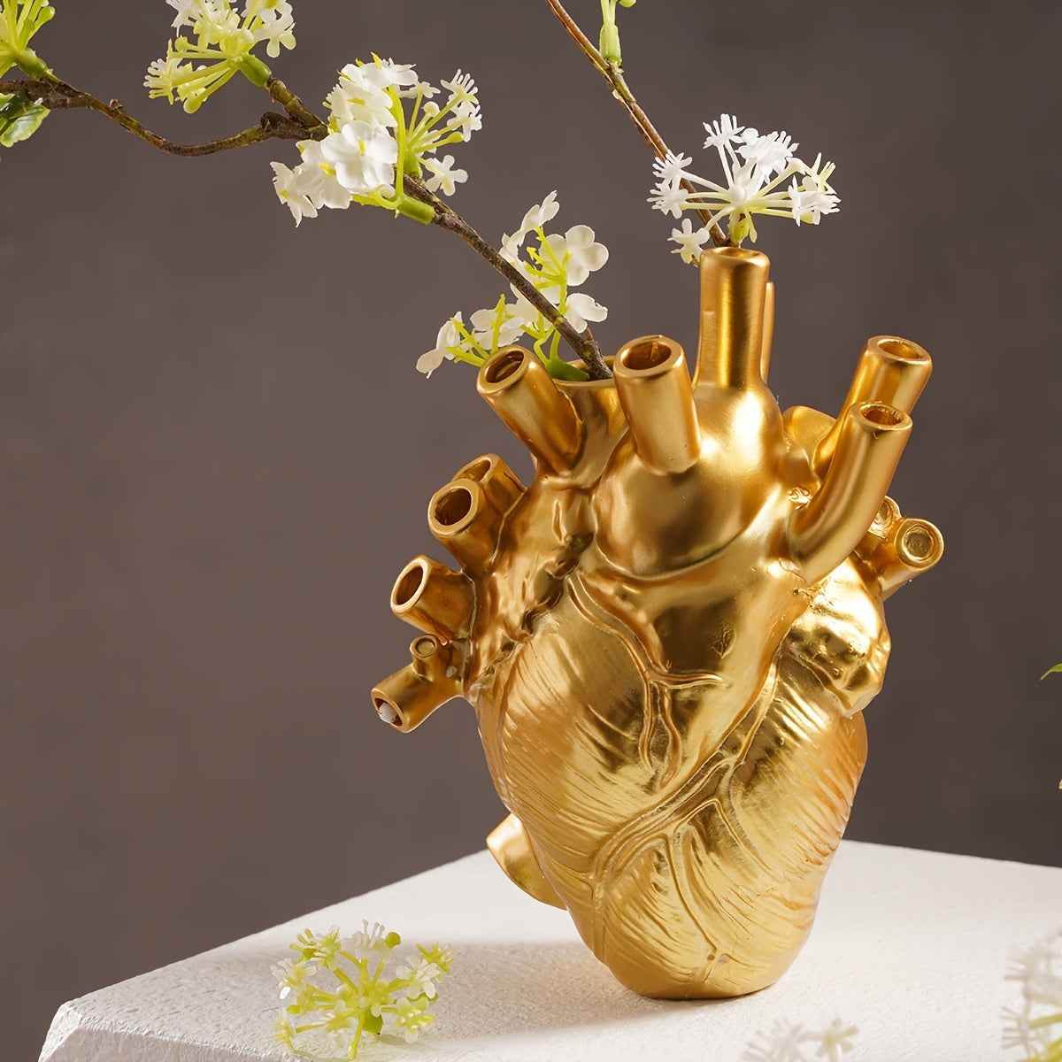 1pc Creative Heart Vase - Resin Decorative Bottle Dried Flower Container - Halloween Thanksgiving Christmas Decor - Indoor Ornament - For Home Decor Lovers - BON's