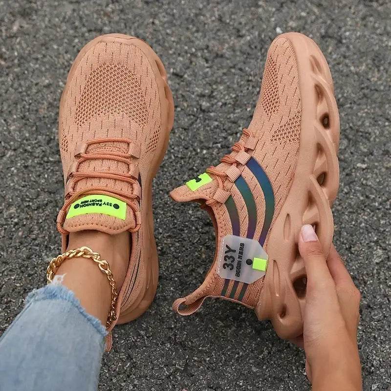 Thick Soled Sports Shoes Knitted Round Toe Shoes 3CM Block Heel Retro Style | Fashion Shoes for Men's Hiking and Walking - BON's