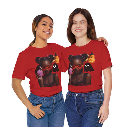 Spooky Chic Tee - Cute Halloween T-Shirt, Trendy Graphic Tee, Unisex Halloween Shirt, Party Apparel, Unique Gift Ideas